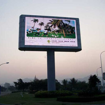Outdoor LED Display Screen with IP65 Waterproof Die Cast Aluminum Cabinet and 1920Hz-3840Hz Refresh Rate for Mobile Billboard