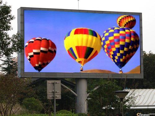 Outdoor LED Display Screen with IP65 Waterproof 1920Hz-3840Hz Refresh Rate and 100000 Hours Life Span for Advertising