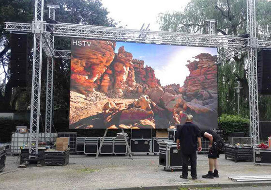 P2.604 Pixel Pitch IP65 Waterproof 3840Hz Refresh Rate Outdoor LED Video Wall for Concert and Advertising