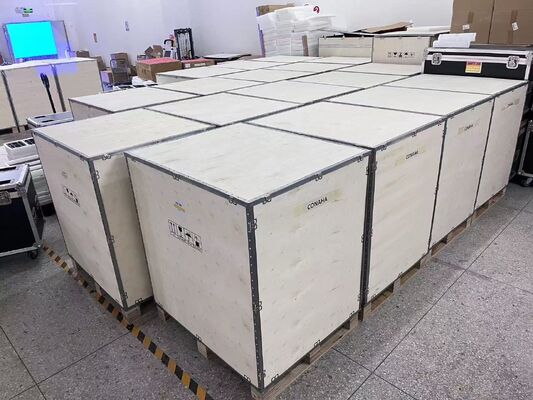 Outdoor LED Display Screen with IP65 Waterproof 5000-6000cd/㎡ Brightness and 960x960mm Cabinet Size for Digital Billboard