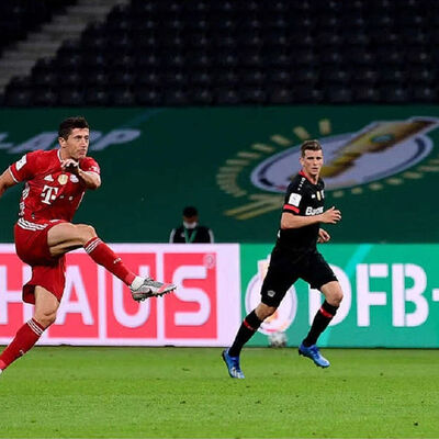 P3 Pixel Pitch IP65 Waterproof Outdoor LED Display Screen with 3840-7680Hz Refresh Rate for Stadium and Advertising